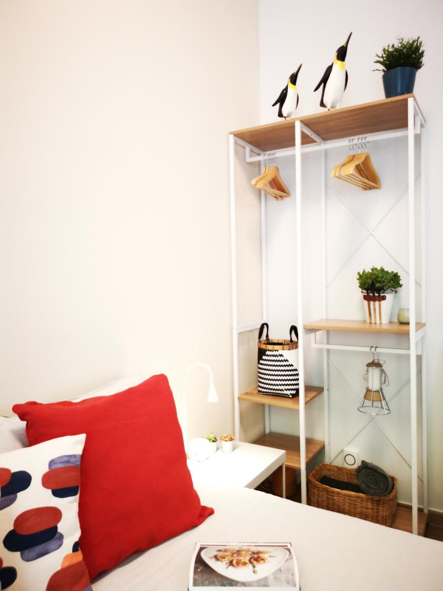 Spacious Apartment 50 Meters From The Metro Milão Quarto foto