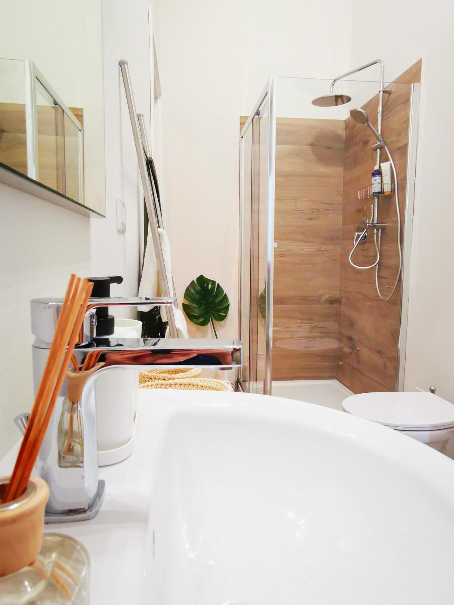 Spacious Apartment 50 Meters From The Metro Milão Quarto foto