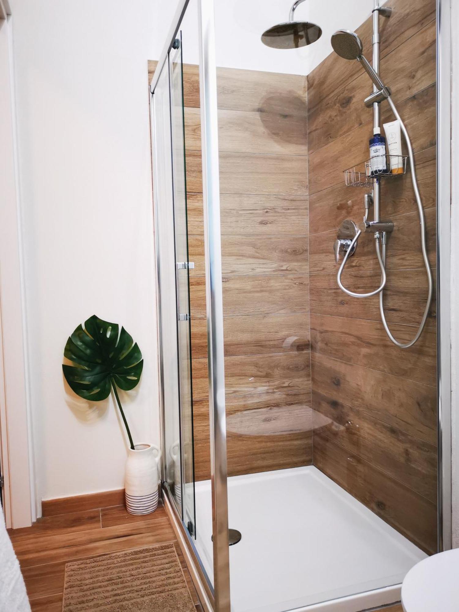 Spacious Apartment 50 Meters From The Metro Milão Quarto foto